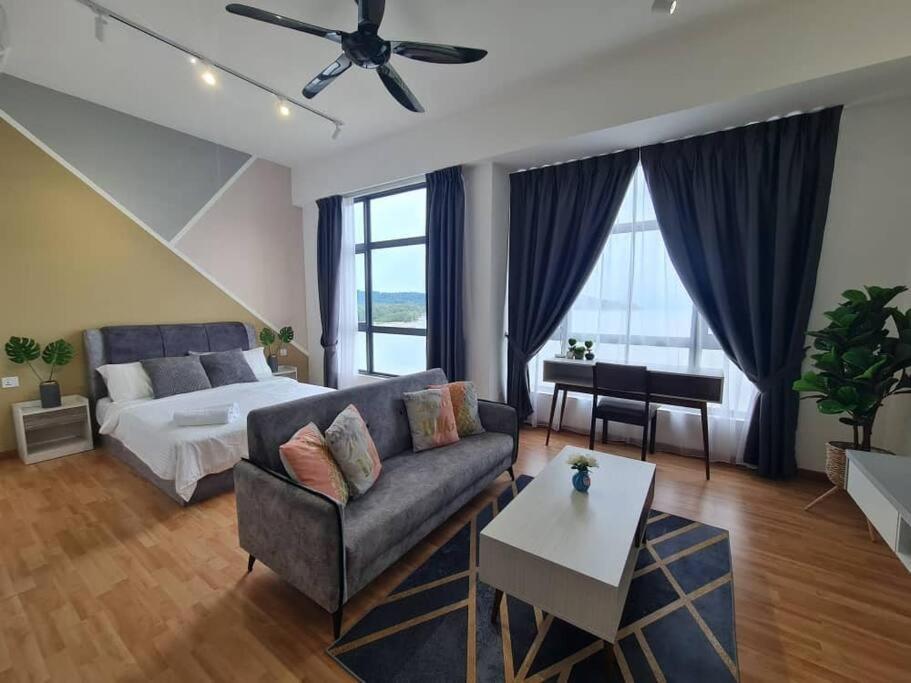 Cozy Seaview Studiosuite Hs Sweet Homestay Куантан Экстерьер фото